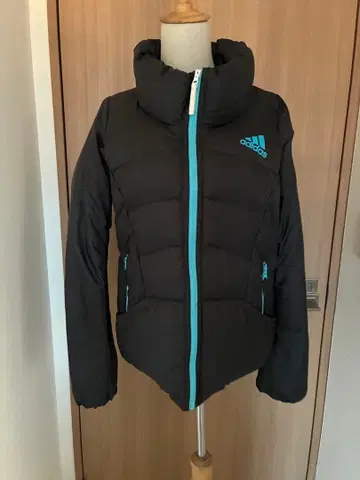 adidas 다운 자켓 블랙/터콰이즈