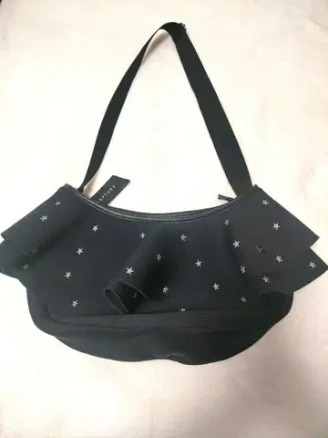 랩쳐 블랙 별 패턴 레어 완판템 미사용 새상품급 별 패턴 나일론 숄더백