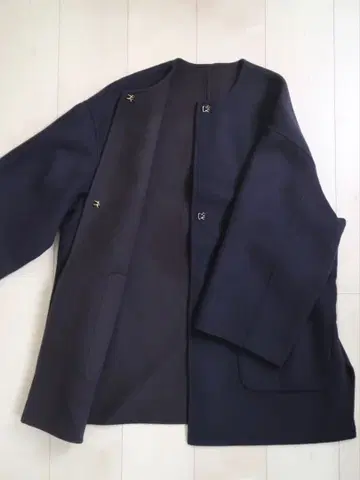 UNITED ARROWS 바이컬러 리버 미들 코트 네이비