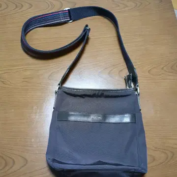 폴스미스 숄더백