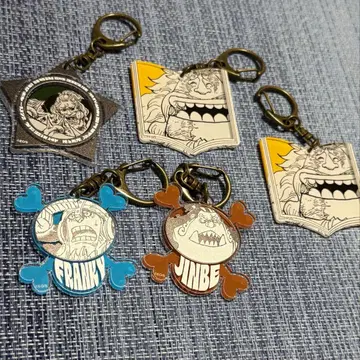 원피스 데이 아크릴 키링 소마즈 성 프랭키 징베 사우로