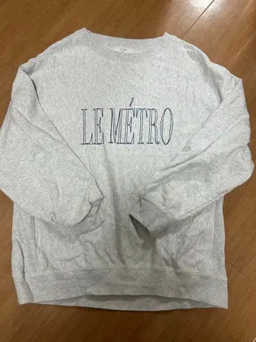 SLOBE IENA LE METRO 맨투맨