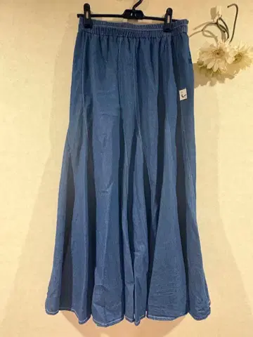 아즈노우아즈 데님 블루 플레어 스커트 사이즈 1