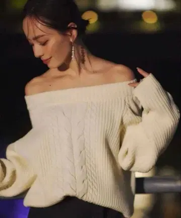 anuans 하이 게이지 케이블 니트 풀오버 네이비