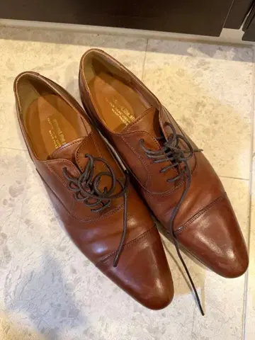 브라운 가죽 신발 사이즈 42 around the shoes