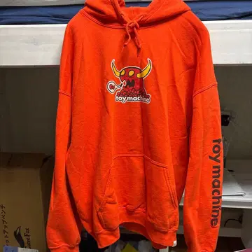 toy machine 후드티