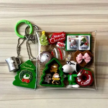 가챠 파우치 그린 크리스마스 PEANUTS