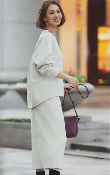 화이트 셋업 S 사이즈 폴리에스테르 100%