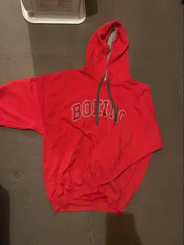 Boeing 후드 부착 트레이닝복 M 사이즈 레드