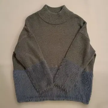 [ 새상품 ] 페더얀 하이넥 니트 그레이 FREE 사이즈