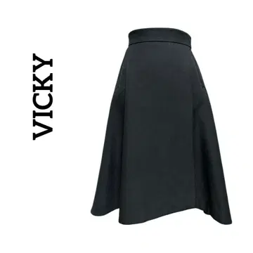 [ 새상품급 ] VICKY 비키 원턱 무릎 기장 플레어 스커트 블랙 1