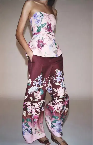 택 포함 새상품 ZARA 플로럴 프린트 와이드 팬츠 XS