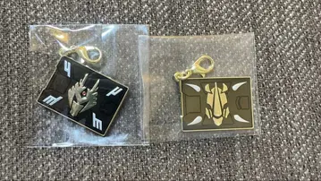 가면라이더 류우키 카드 덱 메탈 참 2개