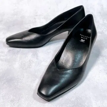 새상품급 [ 와코루 서세스워크 ] 펌프스 (24) V컷 가죽 블랙