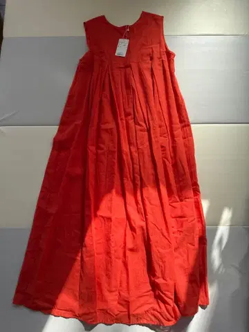 KBF 오렌지 슬리브리스 롱 원피스