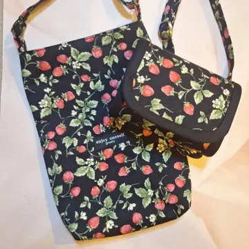 스마트폰 파우치와 컴팩트 지갑