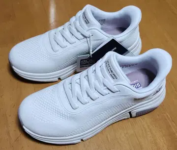 스케쳐스 여성용 스니커즈 23