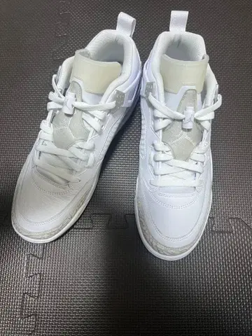 조던 스파이직 화이트 low