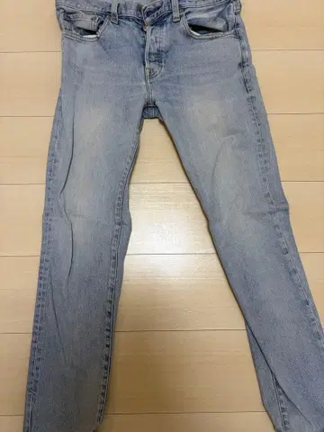 라이트 블루 데님 레드카드