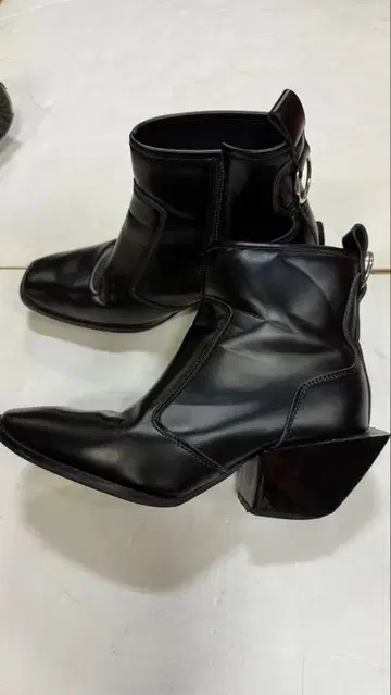 정리 외 네고 불가 ADRER 힐 부츠 26cm