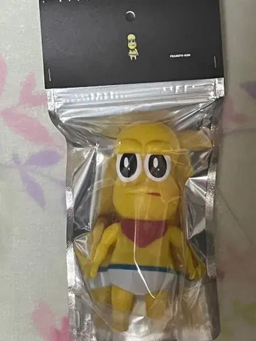 새상품 쇼핑백 포함 피넛 군 토이 소프트 비닐 PQ 팝업 스토어 포코피