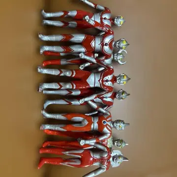 울트라맨 피규어 8체 세트