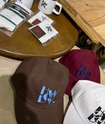 [ 미사용 새상품 ] 하우디 브라운 자수 로고 야구 모자