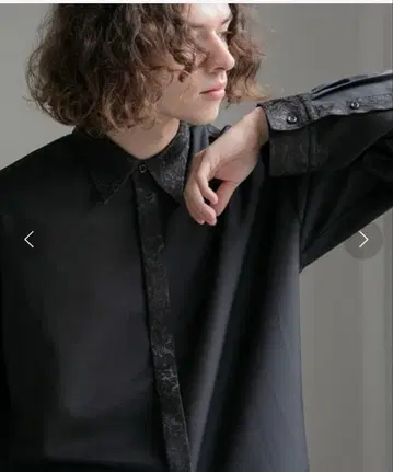 HARE hare 자카드 에클레릭 셔츠