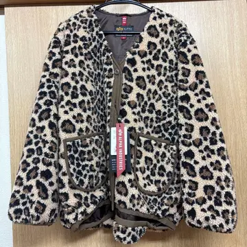 ALPHA INDUSTRIES 레오파드 무늬 보아 자켓