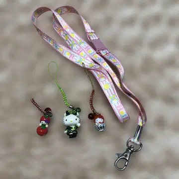 헬로키티 지역 한정 스트랩 핑크 넥스트랩 AKB 콜라보 스트랩