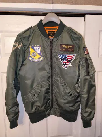 AVIREX Blue Angels MA-1 플라이트 자켓