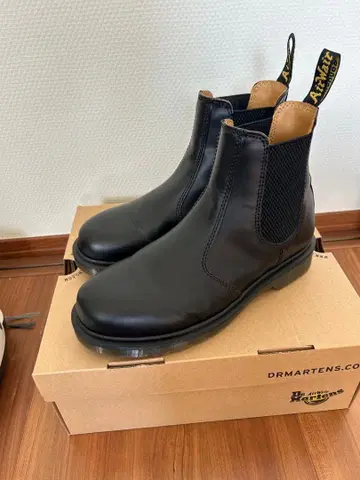 닥터마틴 사이드 고어 부츠 2976 UK 사이즈 5