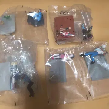 샐러리맨 히어로즈 2 울트라맨 4종 세트