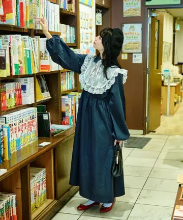 [쿠티르와 레트로] 2WAY 레이스 탈착식 옷깃 포함 리본 원피스