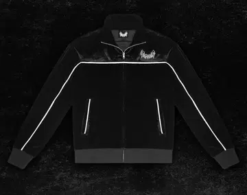 pxrgetrxxper 착용 yxngbratz 상의만