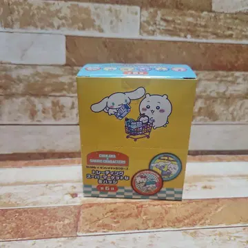 치이카와 x 산리오 캐릭터즈 트레이딩 슈퍼마켓 캔뱃지 Box