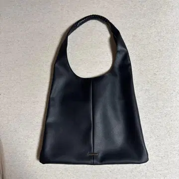 HARE SMALL 삼각 토트