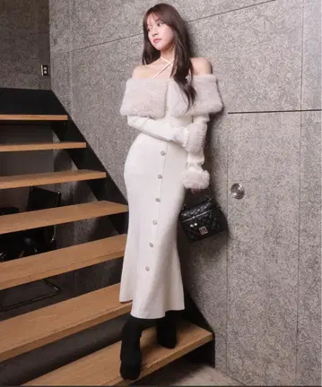 오프숄더 니트 원피스 LIPSERVICE 립서비스