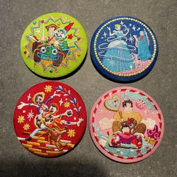 디즈니 자수 캔뱃지 4개 세트