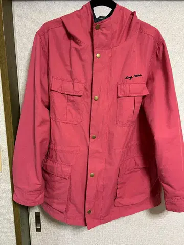 드럭 스토어즈 후드 부착 나일론 점퍼 마운틴 파카