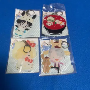 유리!!! on ICE 산리오 콜라보 키링 4세트