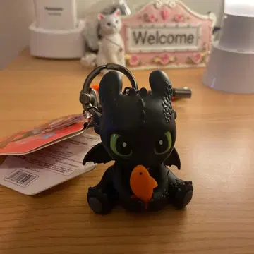 투스리스 빛나는 키링 약 5cm