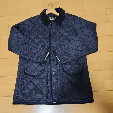 바버 퀼팅 자켓