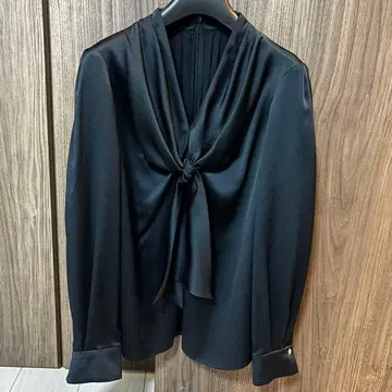 pinky&dianne 리본 타이 디자인 블라우스 블랙 38