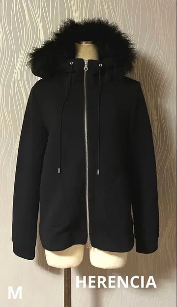 HERENCIA 헤렌시아 퍼 후드티 블랙