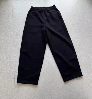 UNIQLO C 블랙 스웨트 팬츠