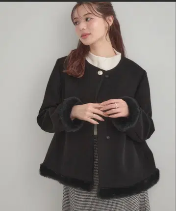 Couture Brooch 노카라 코트 블랙