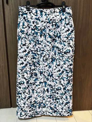 PINKY&DIANNE 꽃무늬 타이트 스커트 38