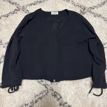 muii 블랙 가디건 아르무아르카프리스