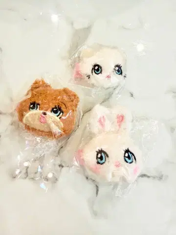 Foxy 일러스트 가챠 헤어핀 3개 세트